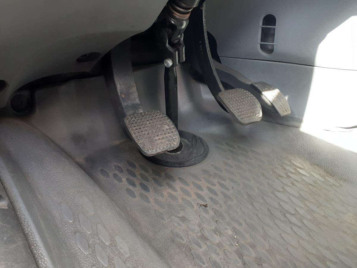 Iveco Daily 35C18V · Ano 2008 — imagem 11