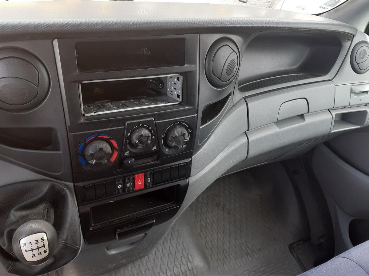 Iveco Daily 35C18V · Ano 2008 — imagem 14