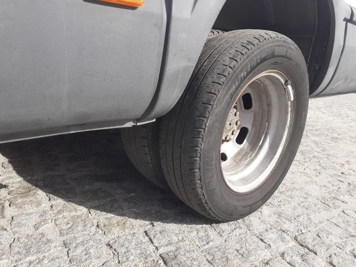 Iveco Daily 35C18V · Ano 2008 — imagem 24