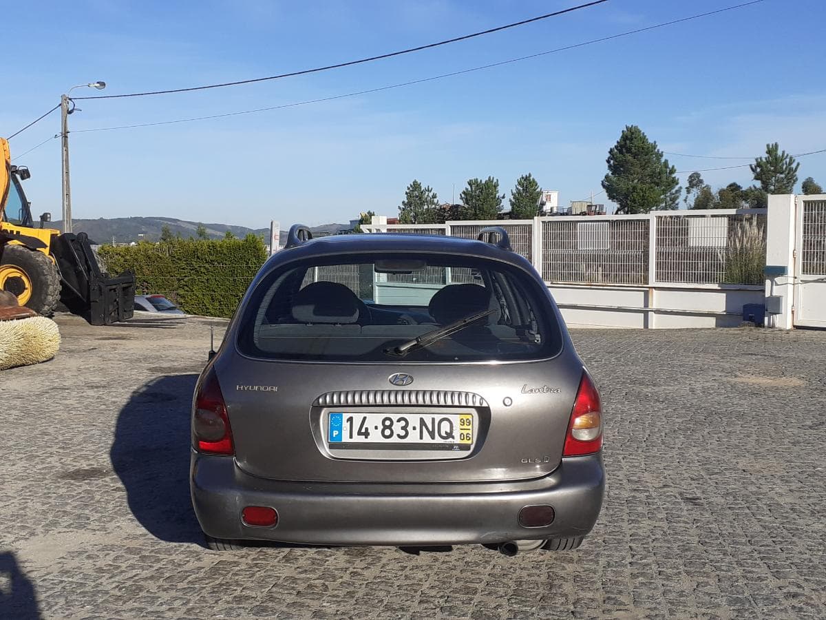 Hyundai Lantra 1.9 D · Ano 1999 — imagem 5