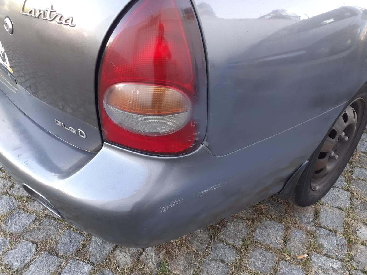Hyundai Lantra 1.9 D · Ano 1999 — imagem 7
