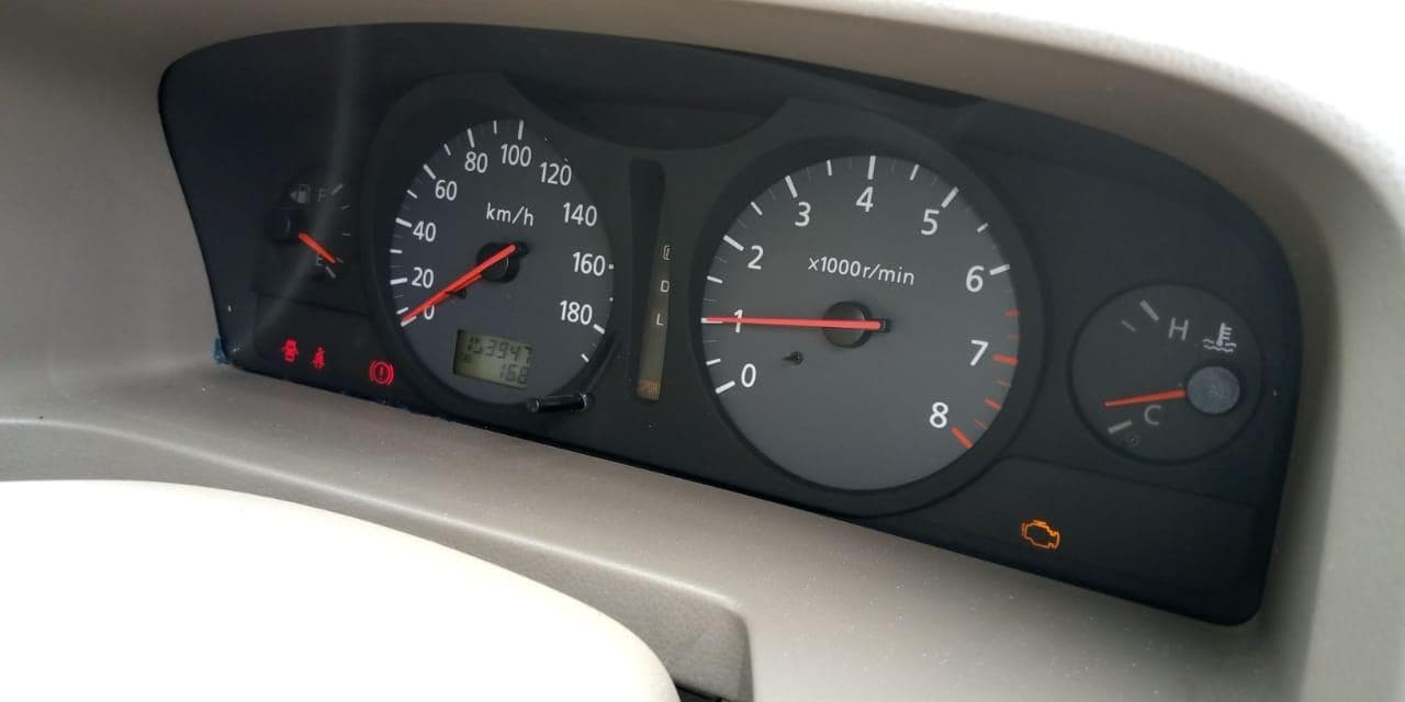 Nissan Serena · — imagem 4