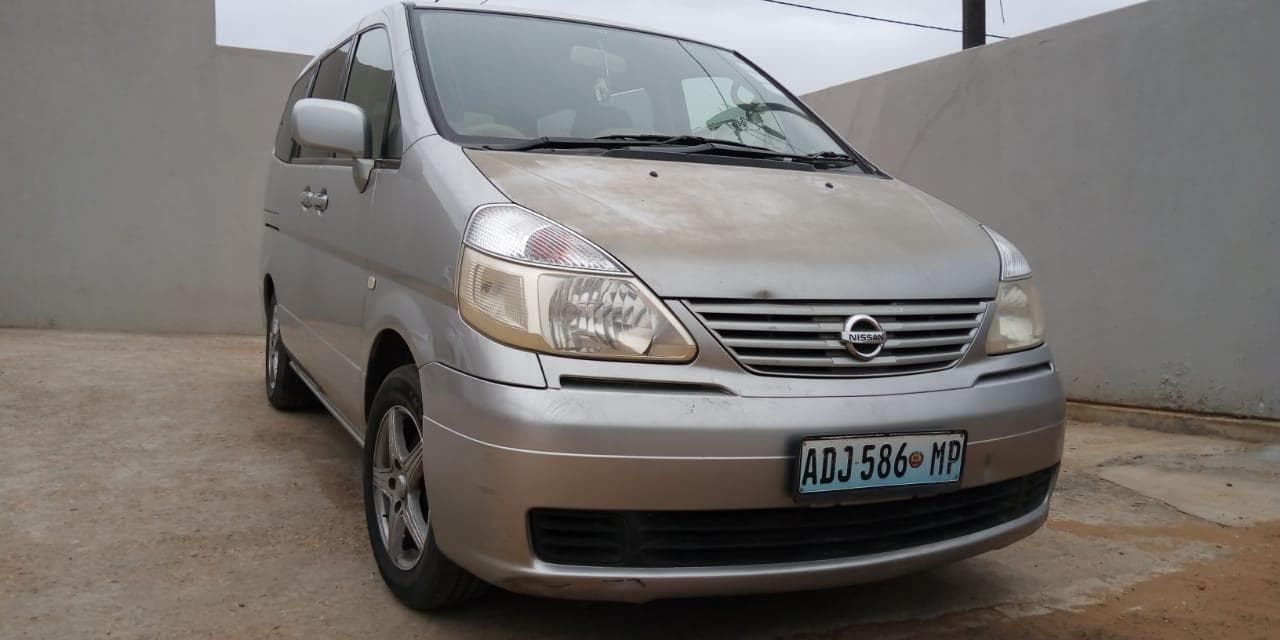 Nissan Serena · — imagem 1