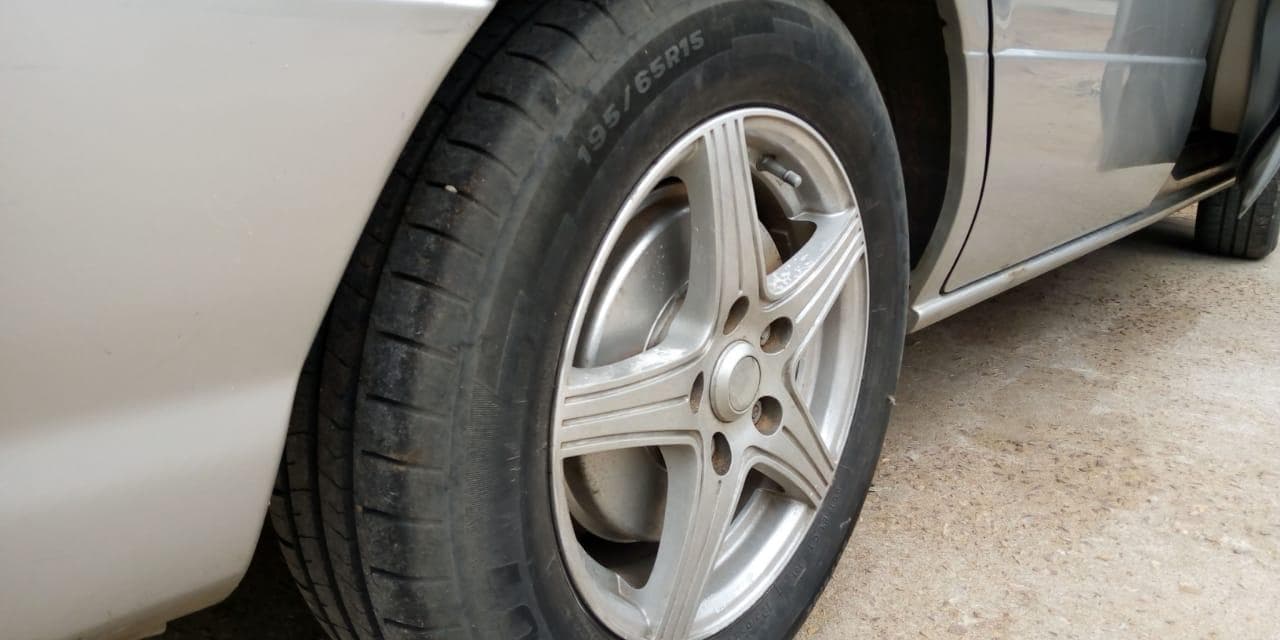Nissan Serena · — imagem 9