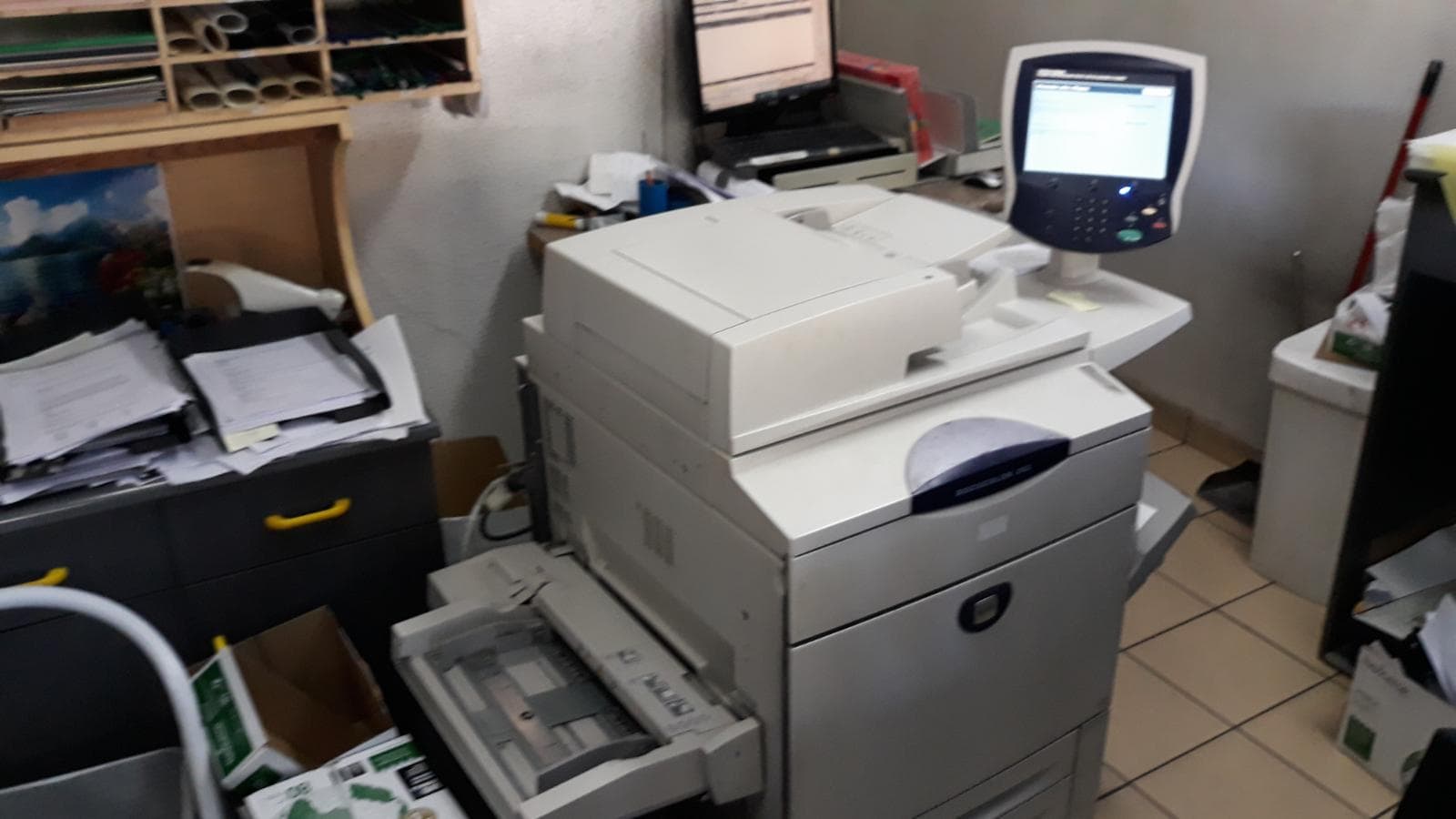 Fotocopiadora XEROX 252 DOCUCOLOUR — imagem 3
