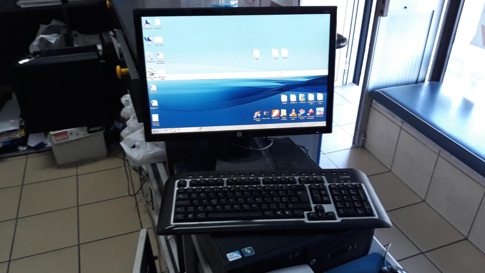 Equipamento de cópias e encadernamento