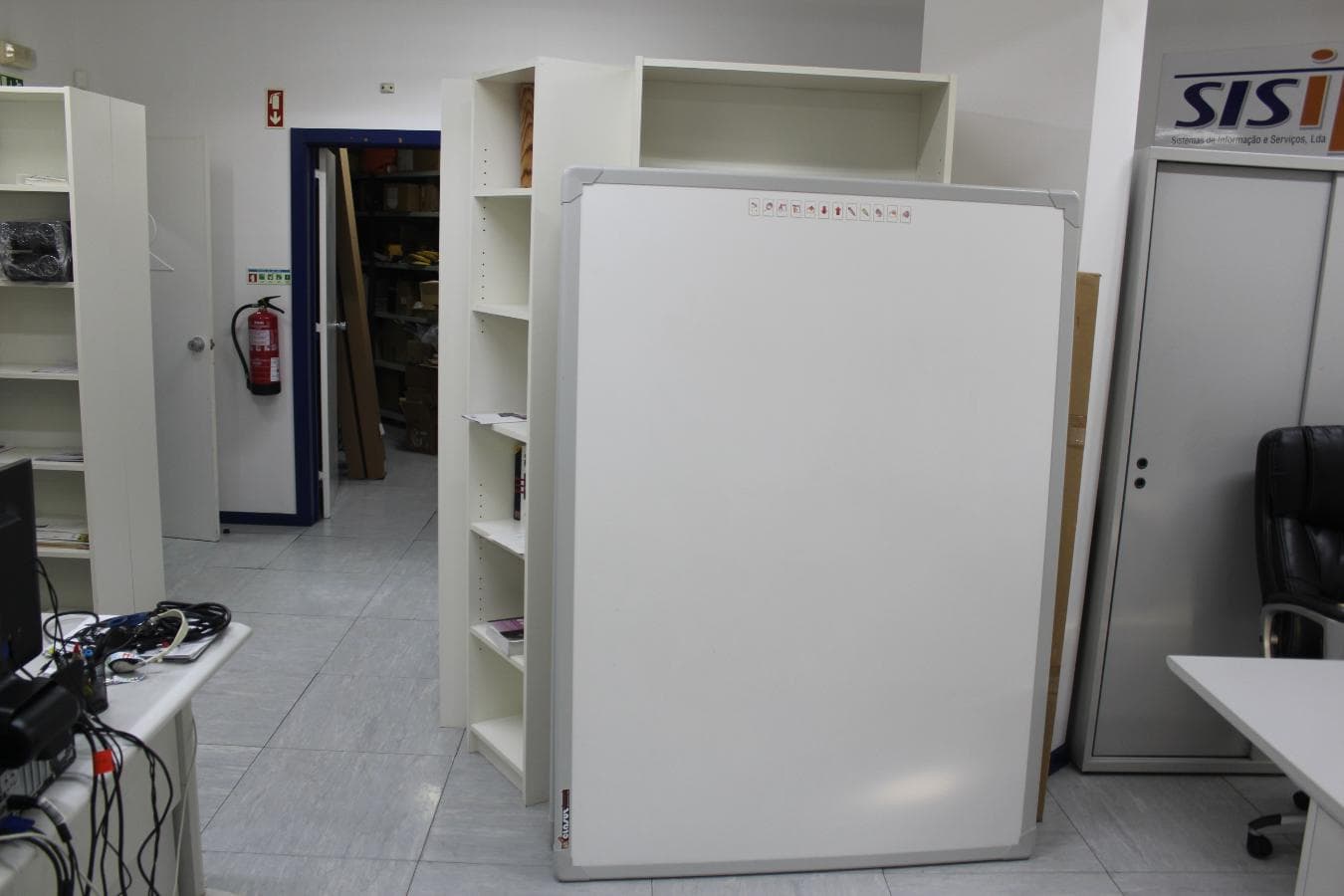 Equipamento de Escritório + Material Informático — image 7