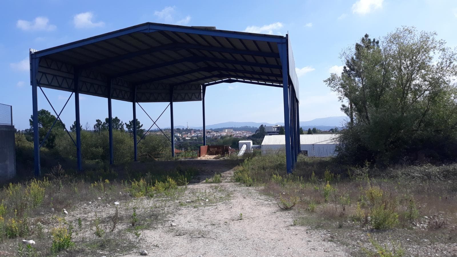 Armazém + Edifício de Escritórios · Soure — imagen 18