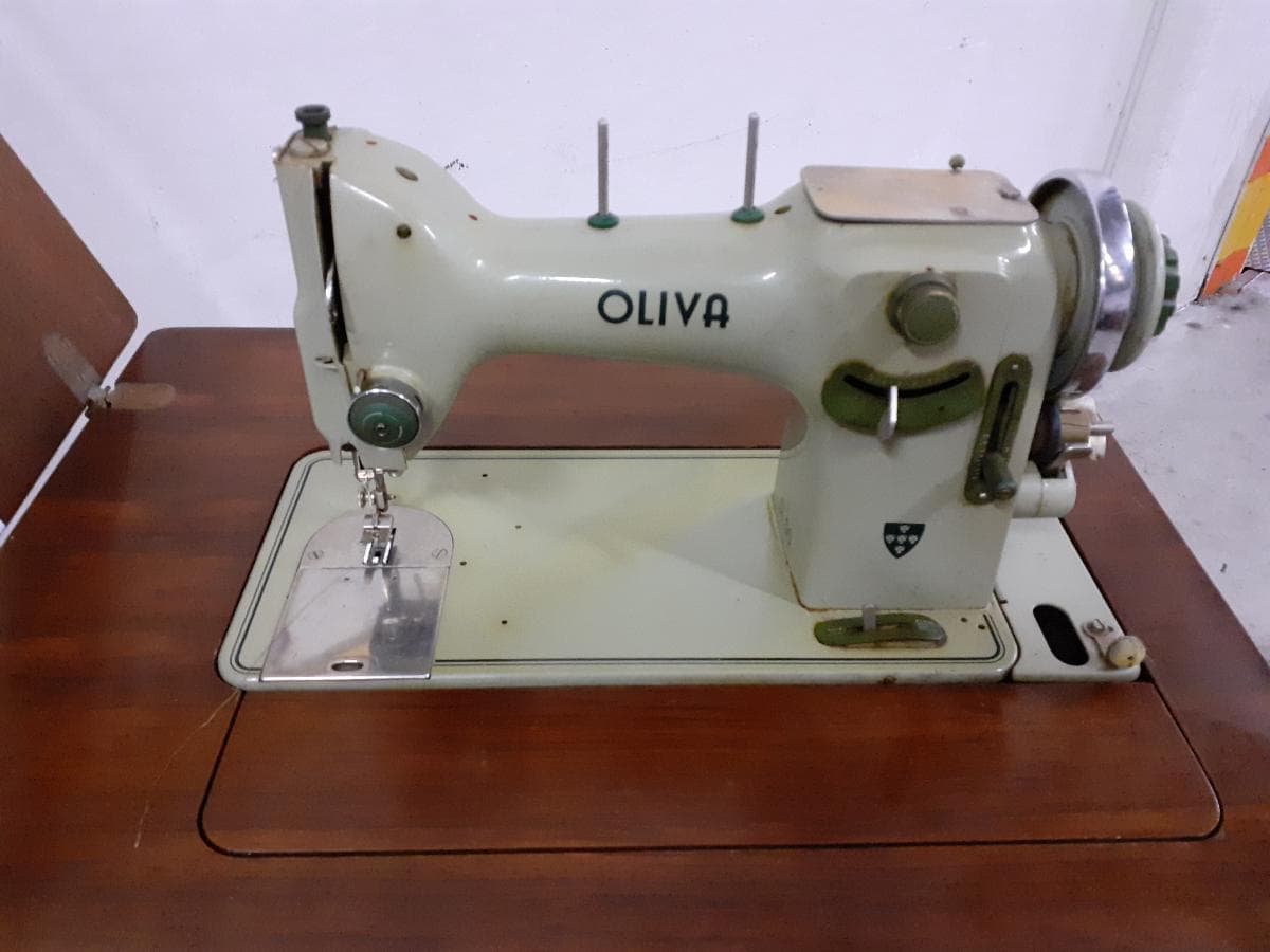 Máquina Costura Oliva — imagem 4