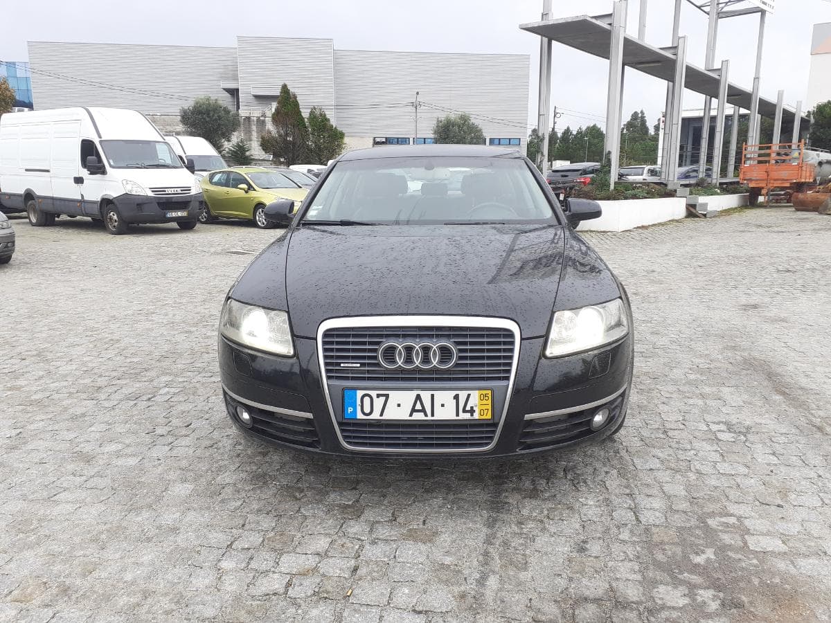 Audi A6 3.0 TDI Quattro · Ano 2005 — imagem 2