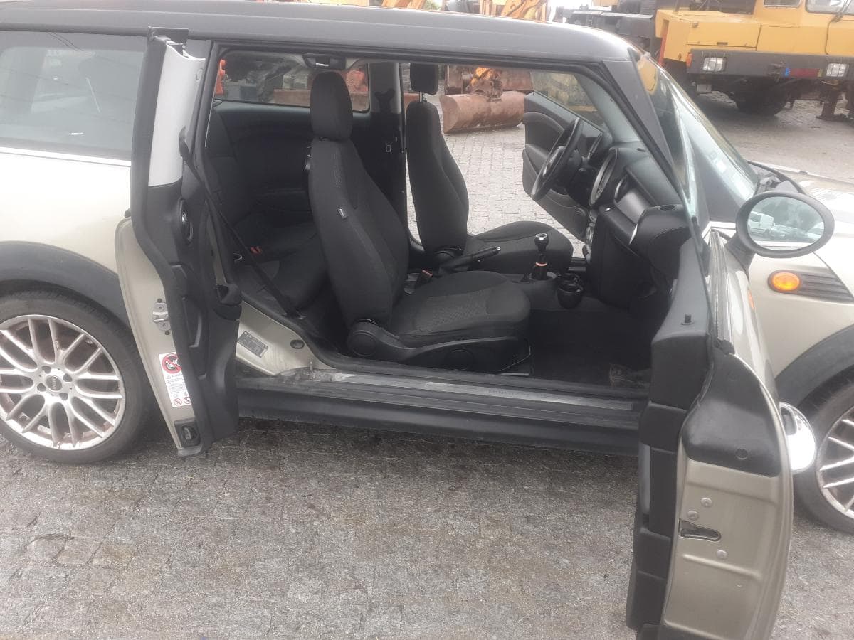 Mini Cooper D Clubman · Ano 2010 — imagem 22
