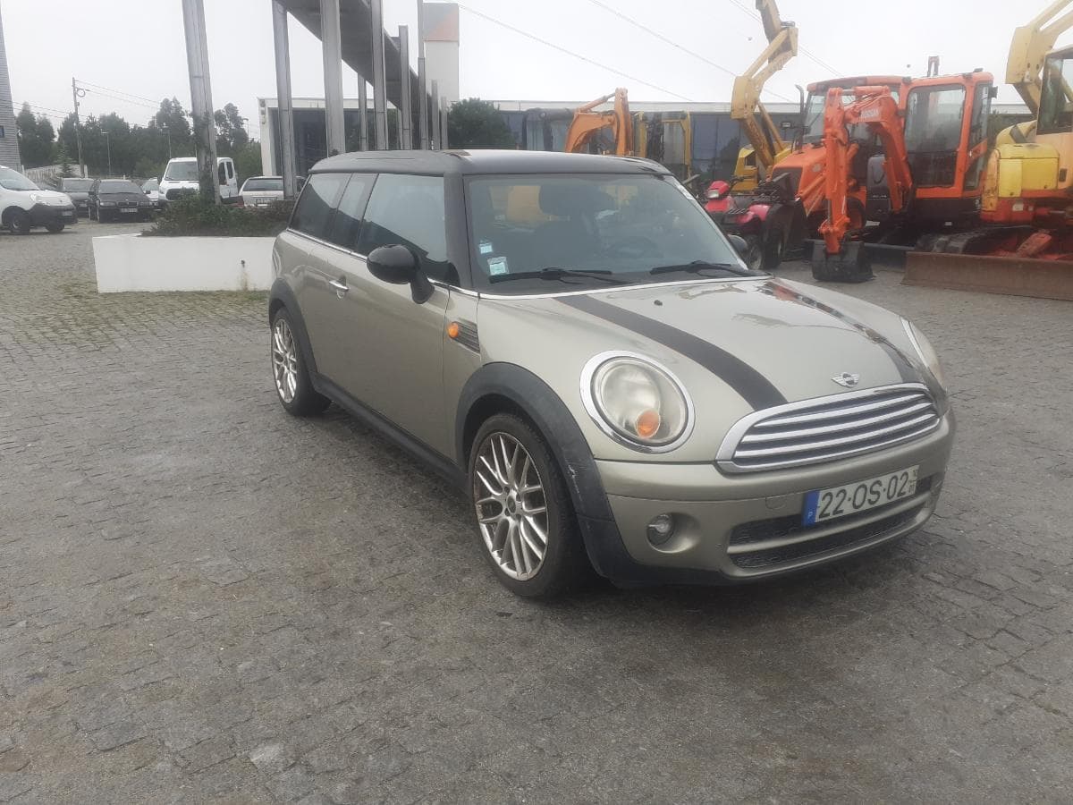 Mini Cooper D Clubman · Ano 2010 — imagem 1