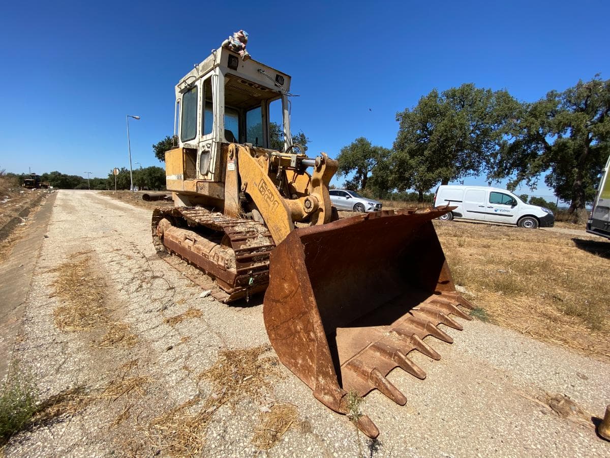 Pá de rastos Liebherr 621C · Avis — imagem 4