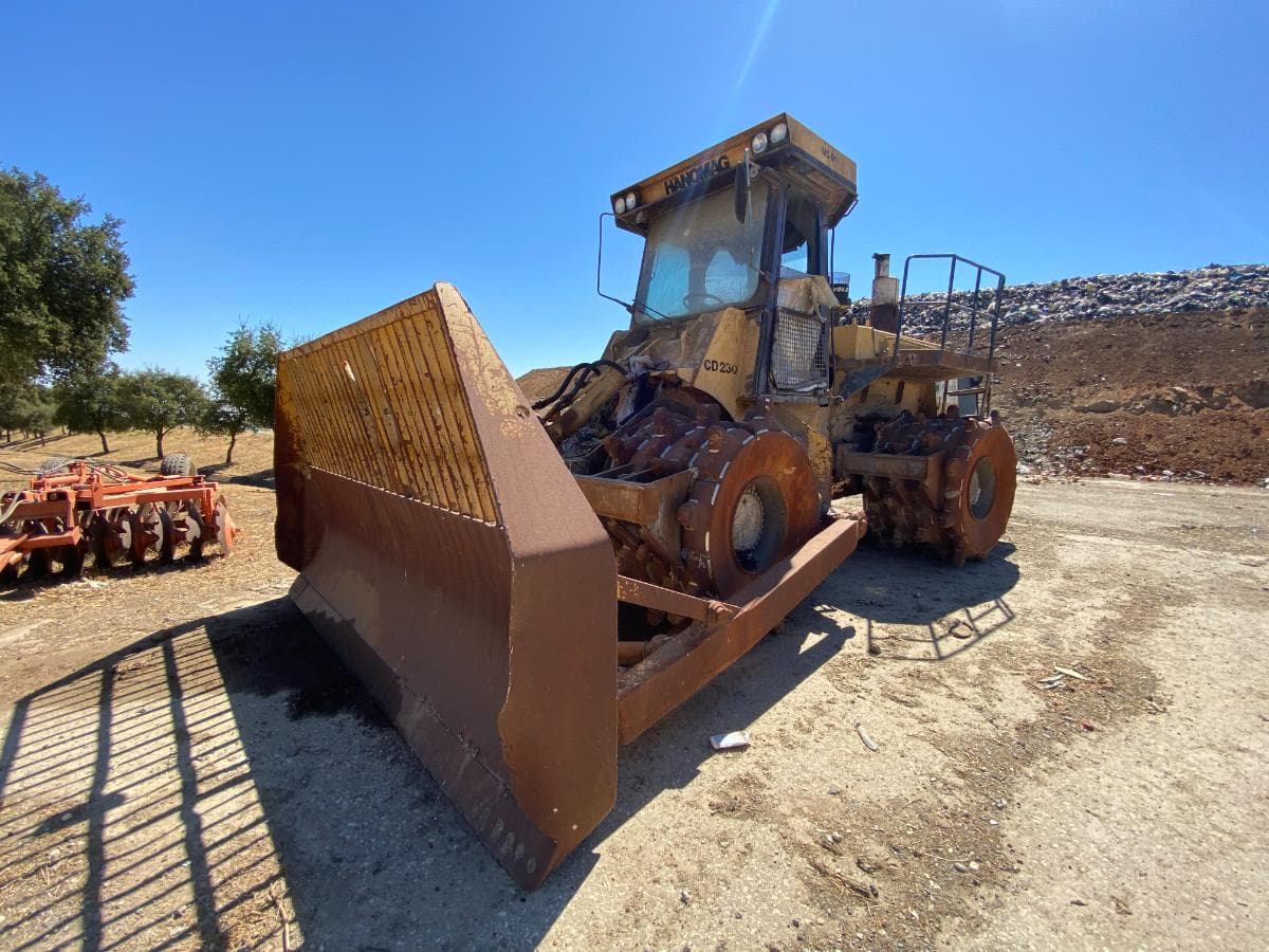 Compactador KOMATSU · Avis