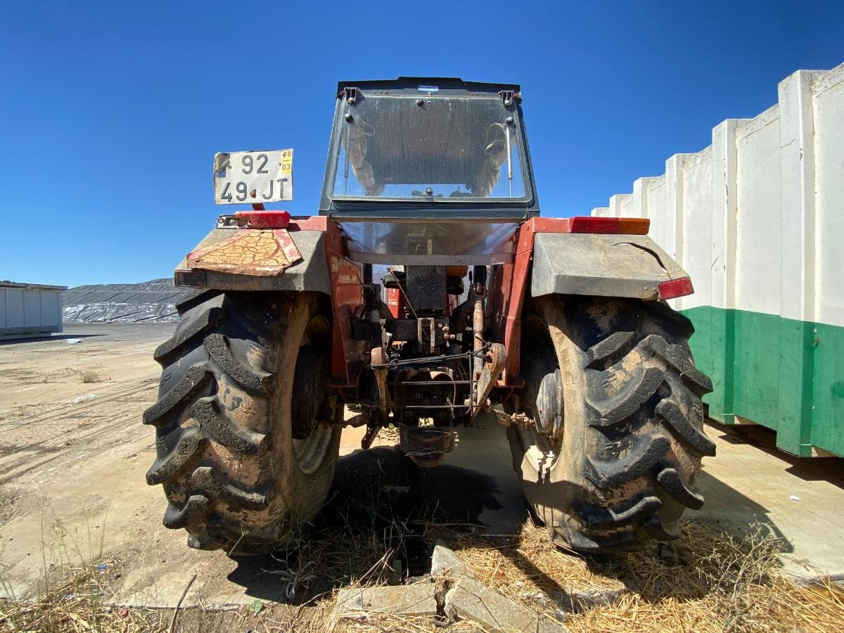 Trator agrícola NEW HOLLAND   · Avis — imagem 4