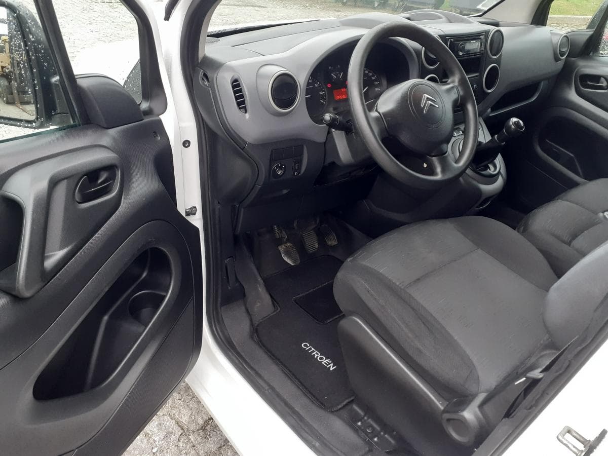Citroën Berlingo 1.6 HDI · Ano 2010 — image 10