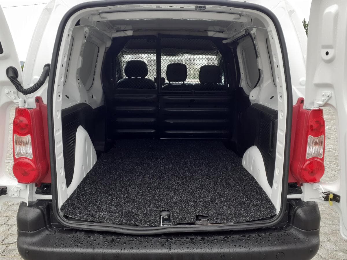 Citroën Berlingo 1.6 HDI · Ano 2010 — image 8