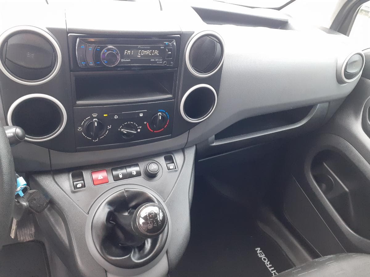 Citroën Berlingo 1.6 HDI · Ano 2010 — image 13