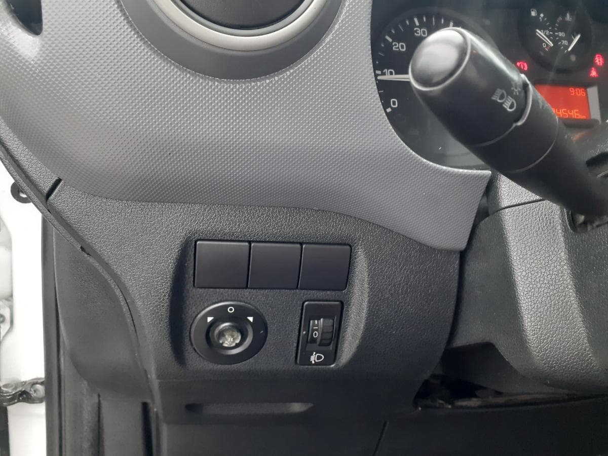 Citroën Berlingo 1.6 HDI · Ano 2010 — image 16