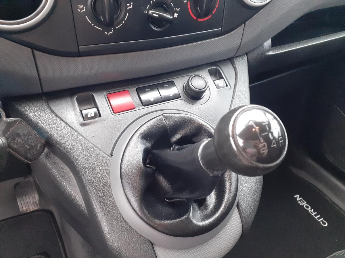 Citroën Berlingo 1.6 HDI · Ano 2010 — image 19
