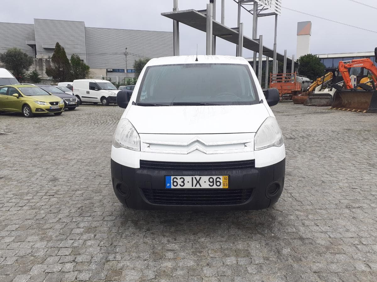 Citroën Berlingo 1.6 HDI · Ano 2010 — image 2