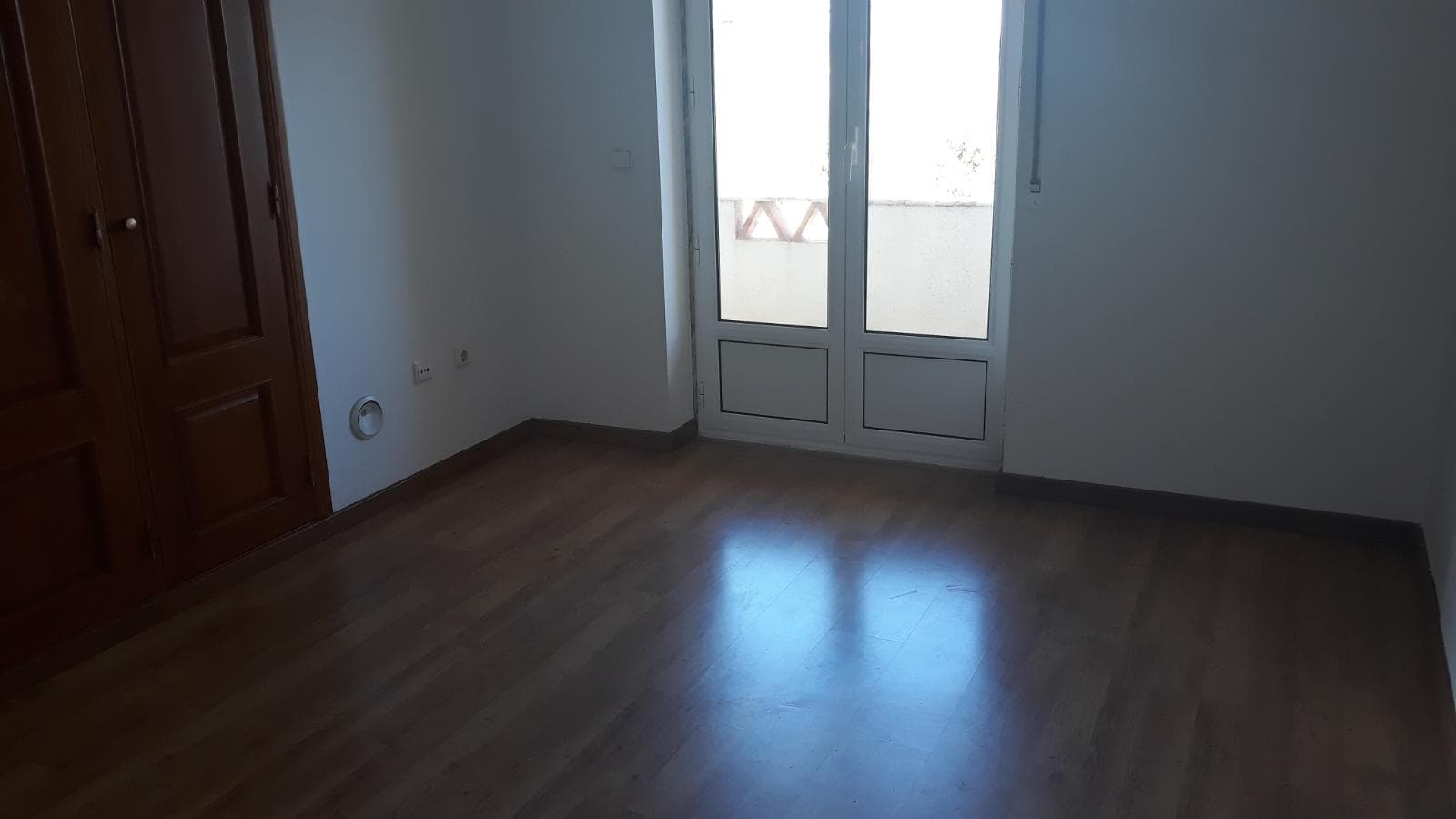 Moradia V3 + Lugar de Estacionamento · Torres Vedras — image 10