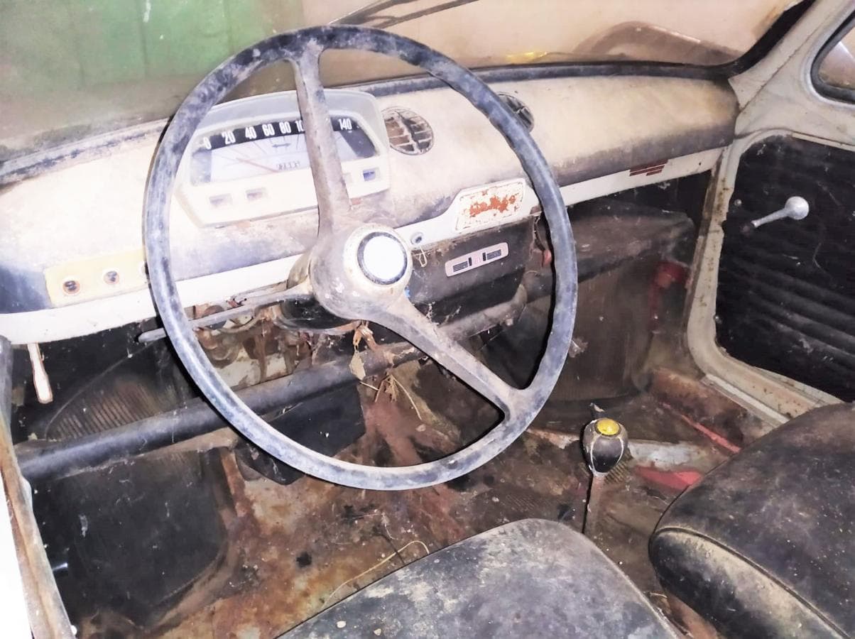 Fiat 850 — image 4