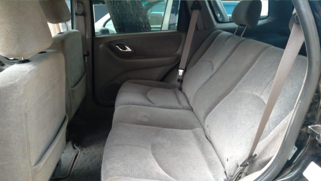 Mazda Tribute 2.0 · — image 3