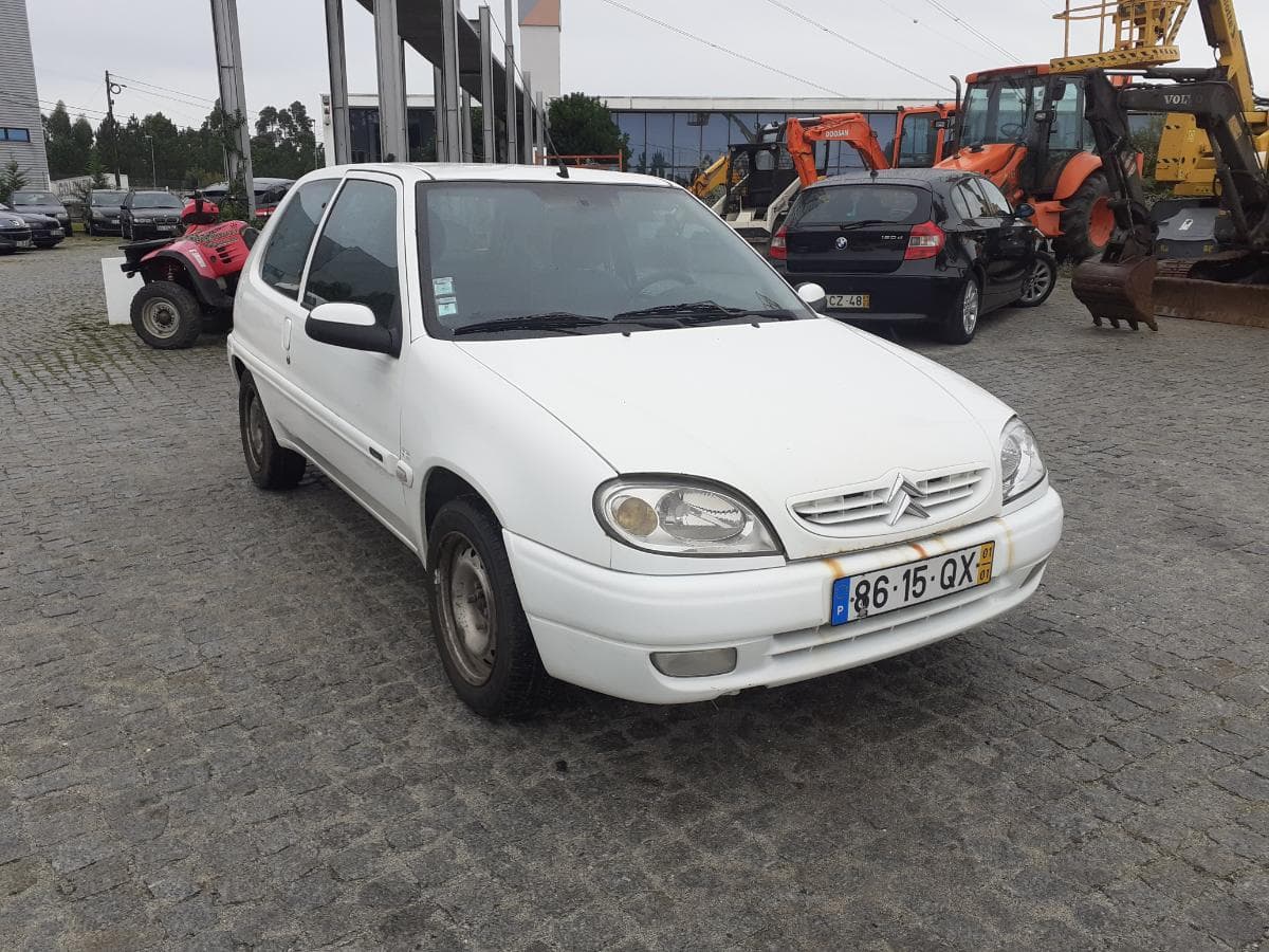 Citroën Saxo 1.5 D · Ano 2001