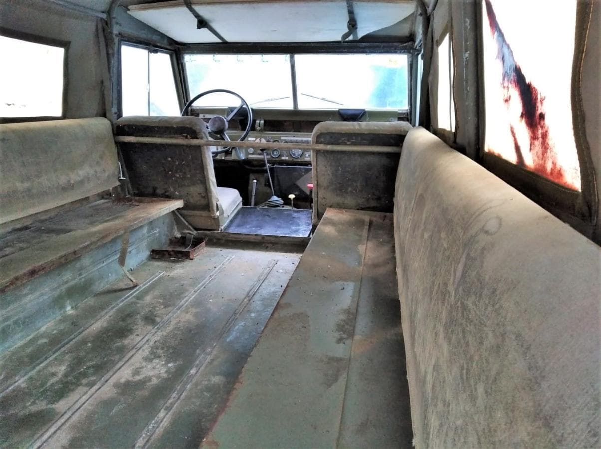 Land Rover 109 Santana Militar — image 6