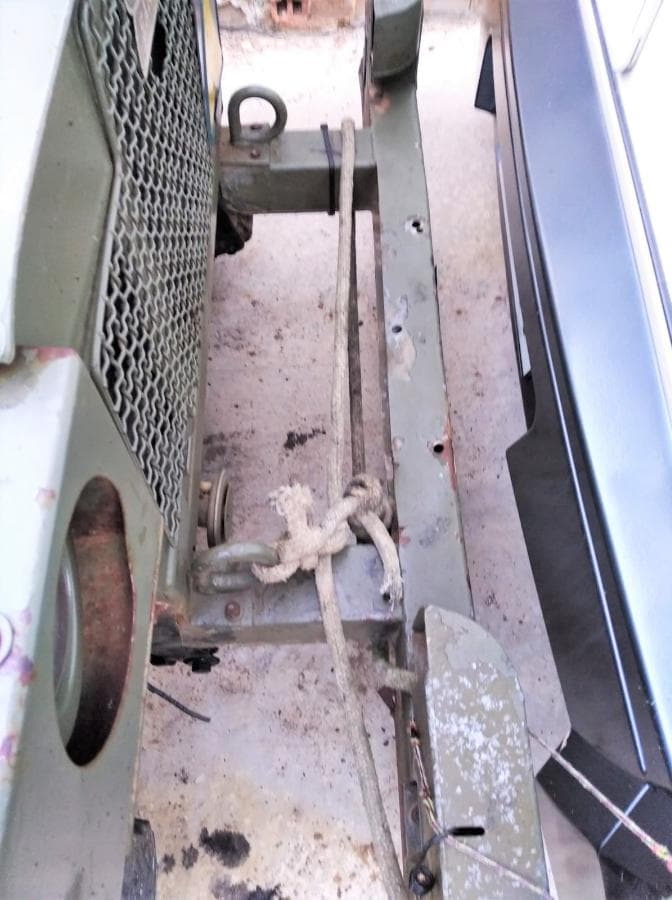Land Rover 109 Santana Militar — image 3