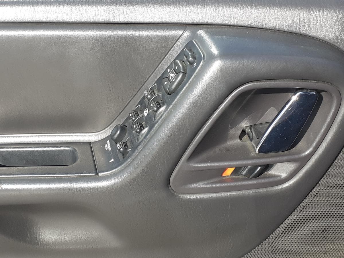 Jeep Grand Cherokee 3.1 TD 4x4 · Ano 2000 — imagem 11