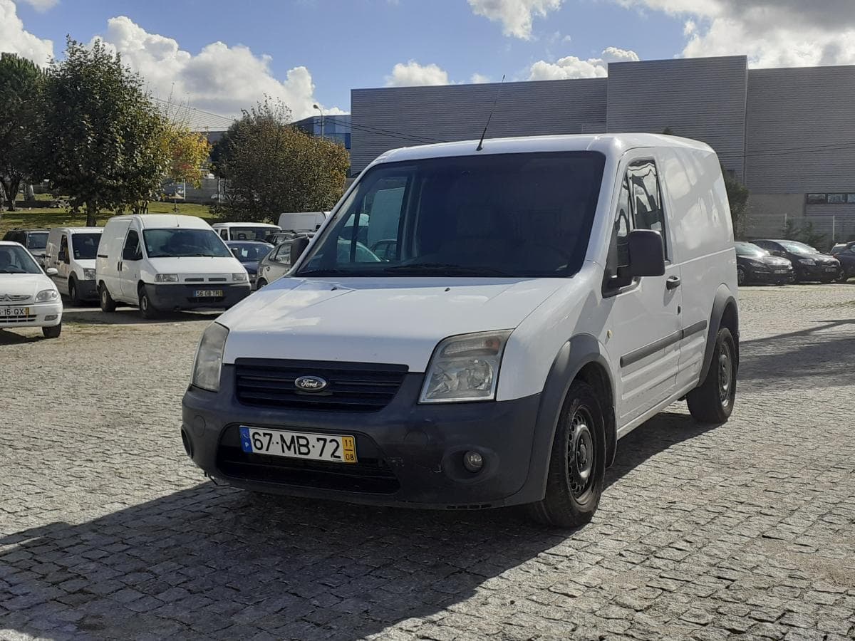 Ford Transit Connect · Ano 2011 — imagem 3