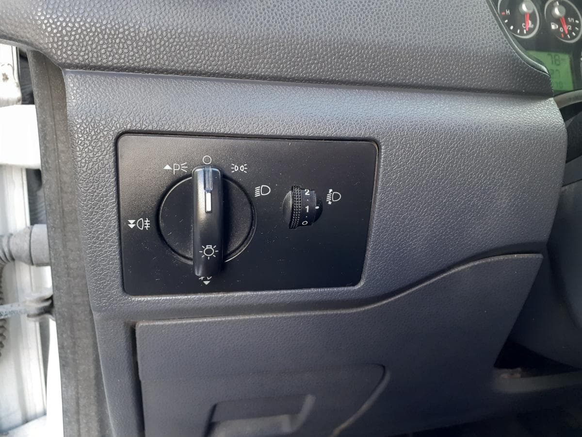 Ford Transit Connect · Ano 2011 — imagem 17