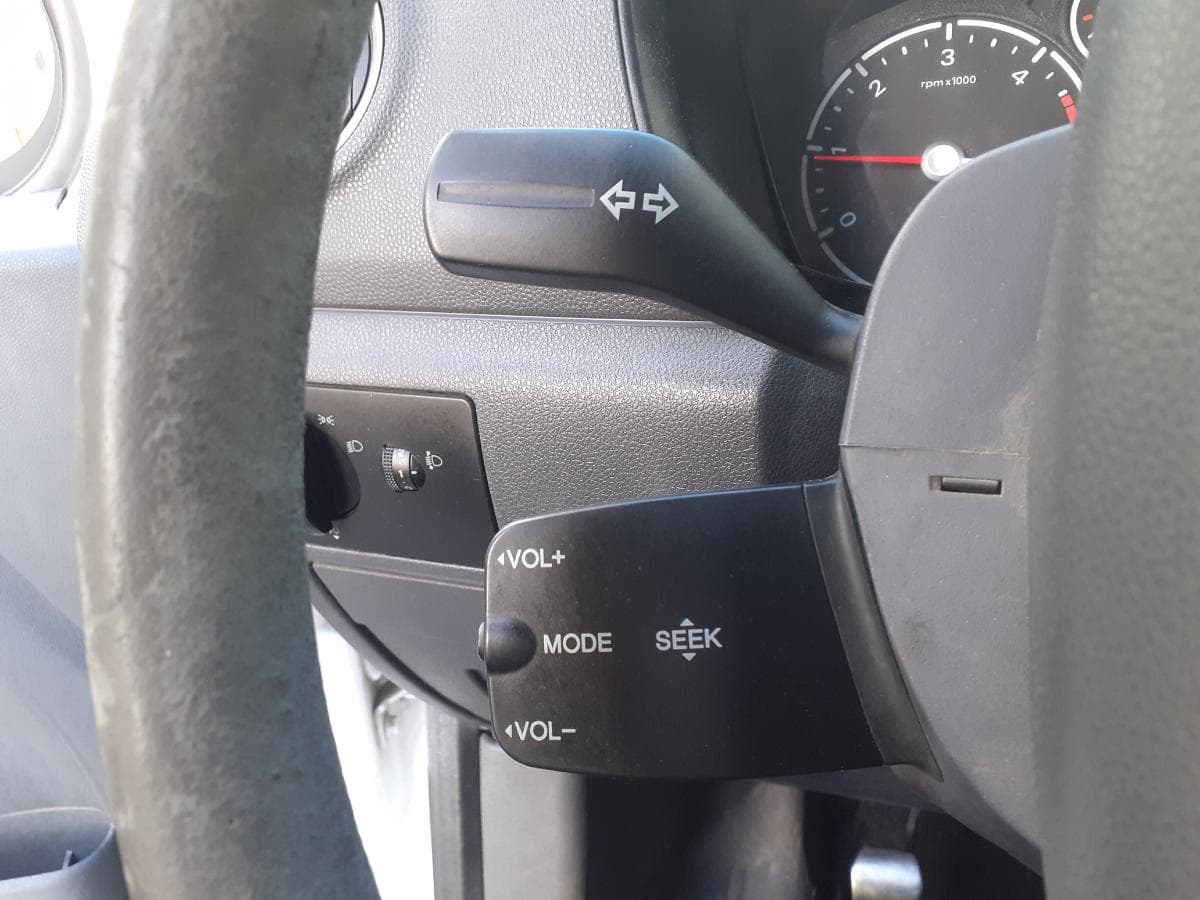Ford Transit Connect · Ano 2011 — imagem 19