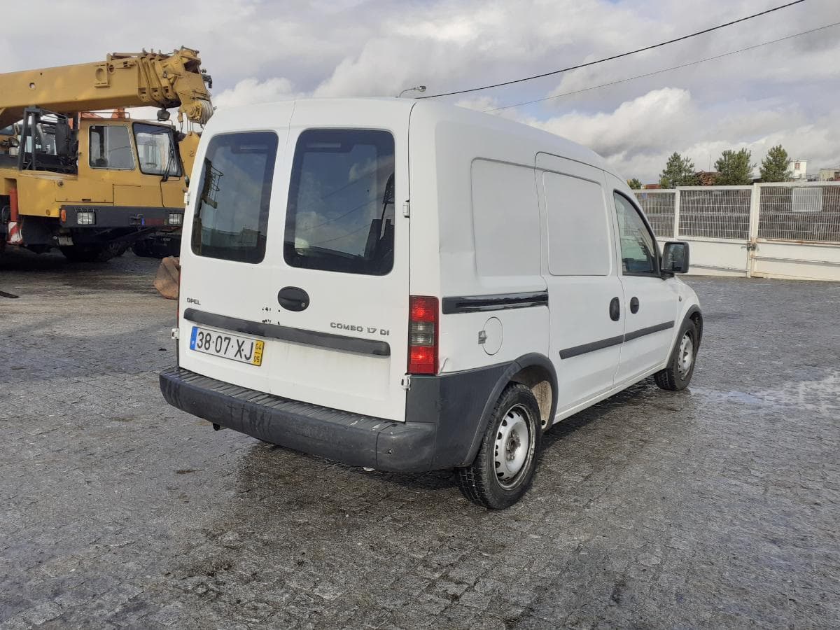 Opel Combo 1.7 CDI · Ano 2004 — imagem 4