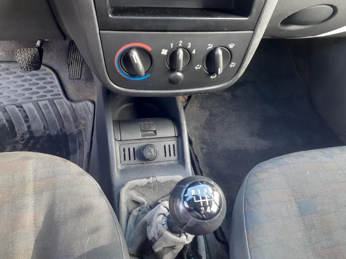Opel Combo 1.7 CDI · Ano 2004 — imagem 15