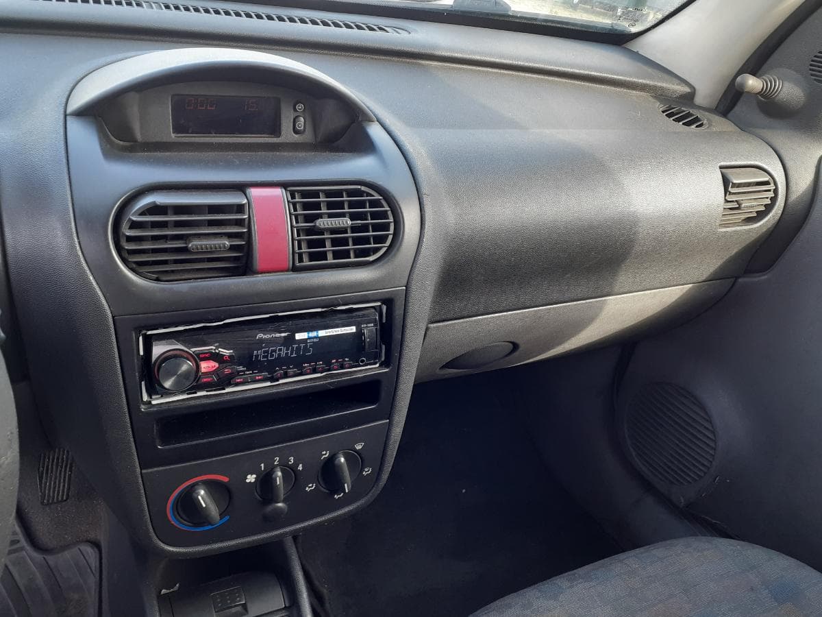 Opel Combo 1.7 CDI · Ano 2004 — imagem 16