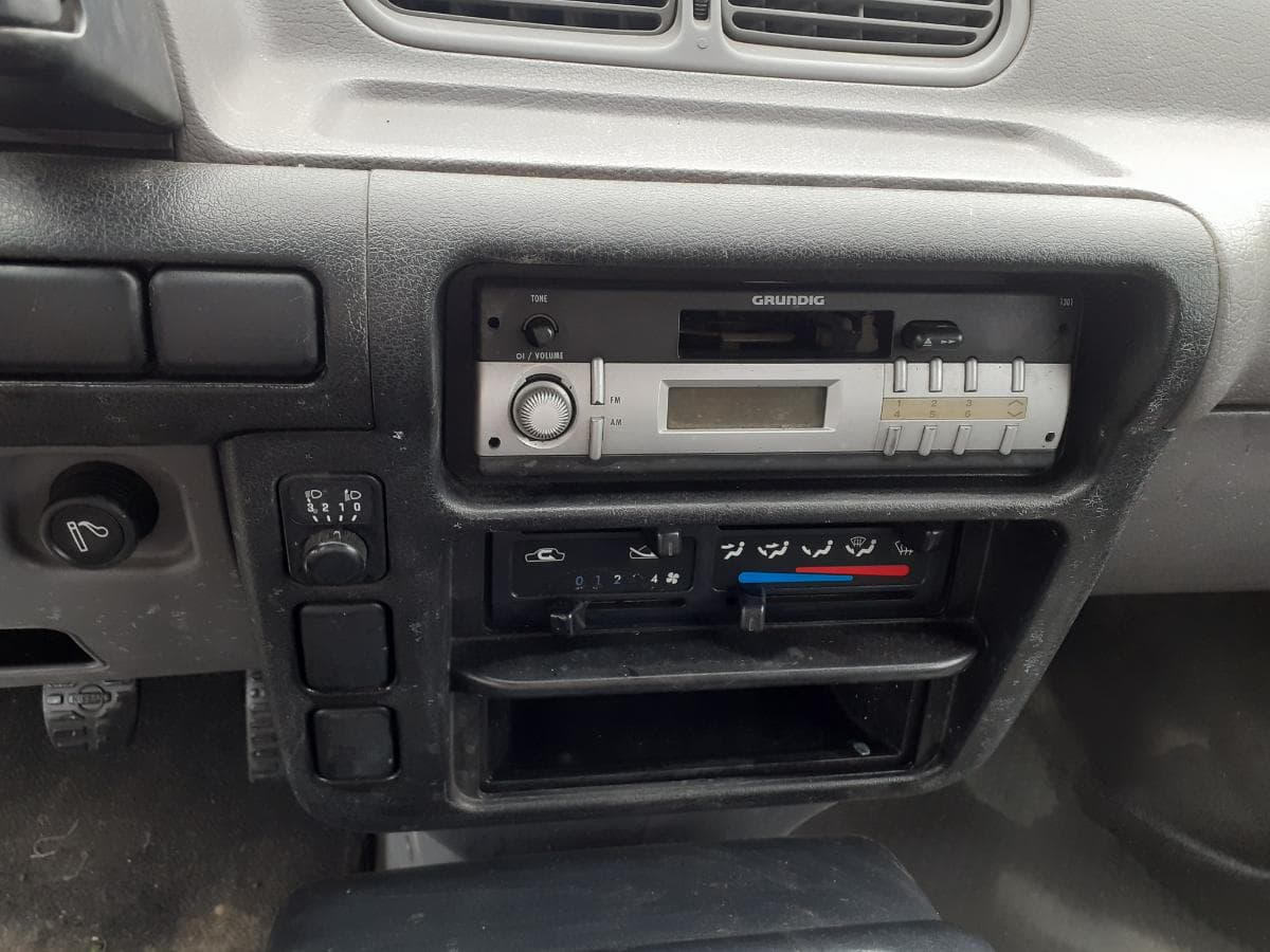 Nissan Vanette Cargo 2.3 D · Ano 2001 — imagen 10