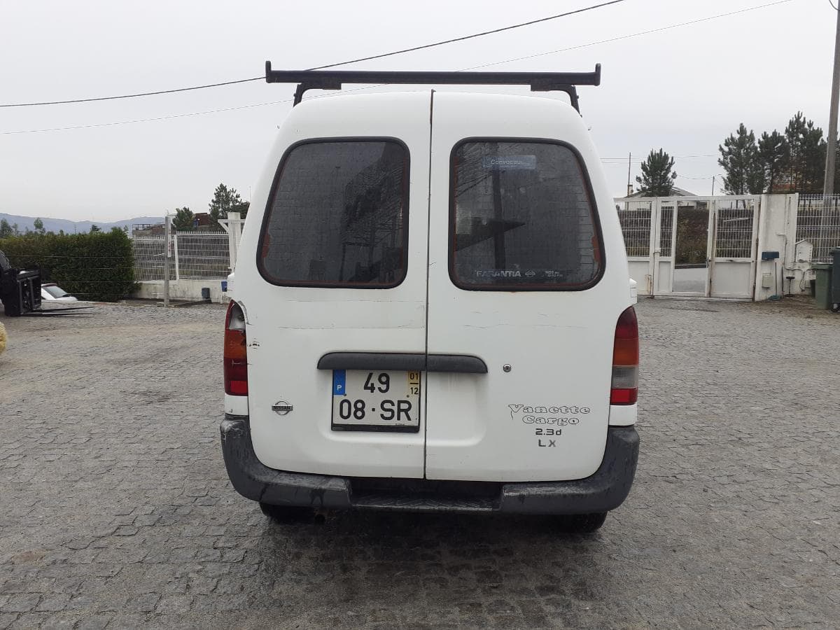 Nissan Vanette Cargo 2.3 D · Ano 2001 — imagen 5