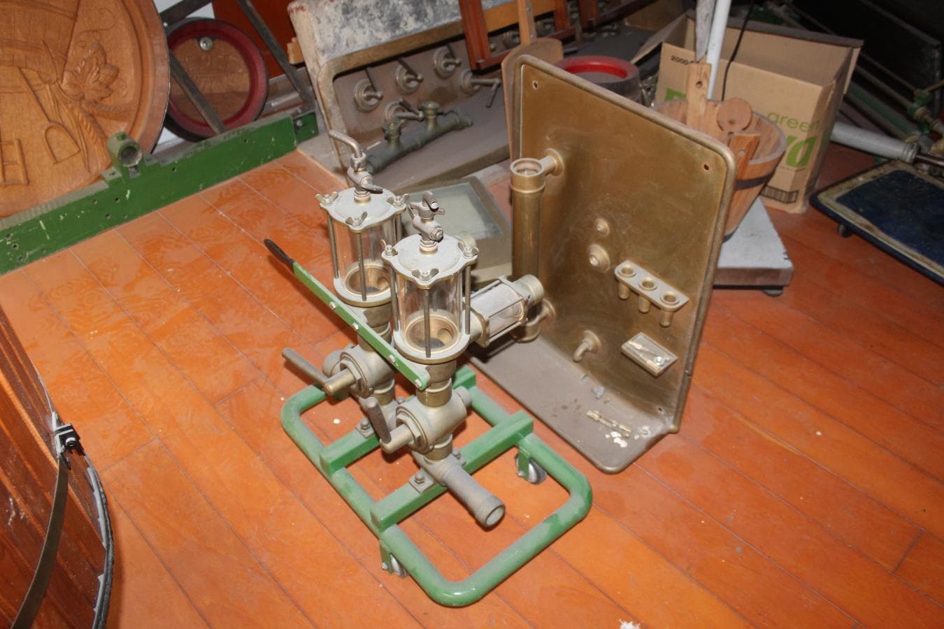 Antiguidades · Equipamentos de Engarrafamento Artesanal — imagem 5