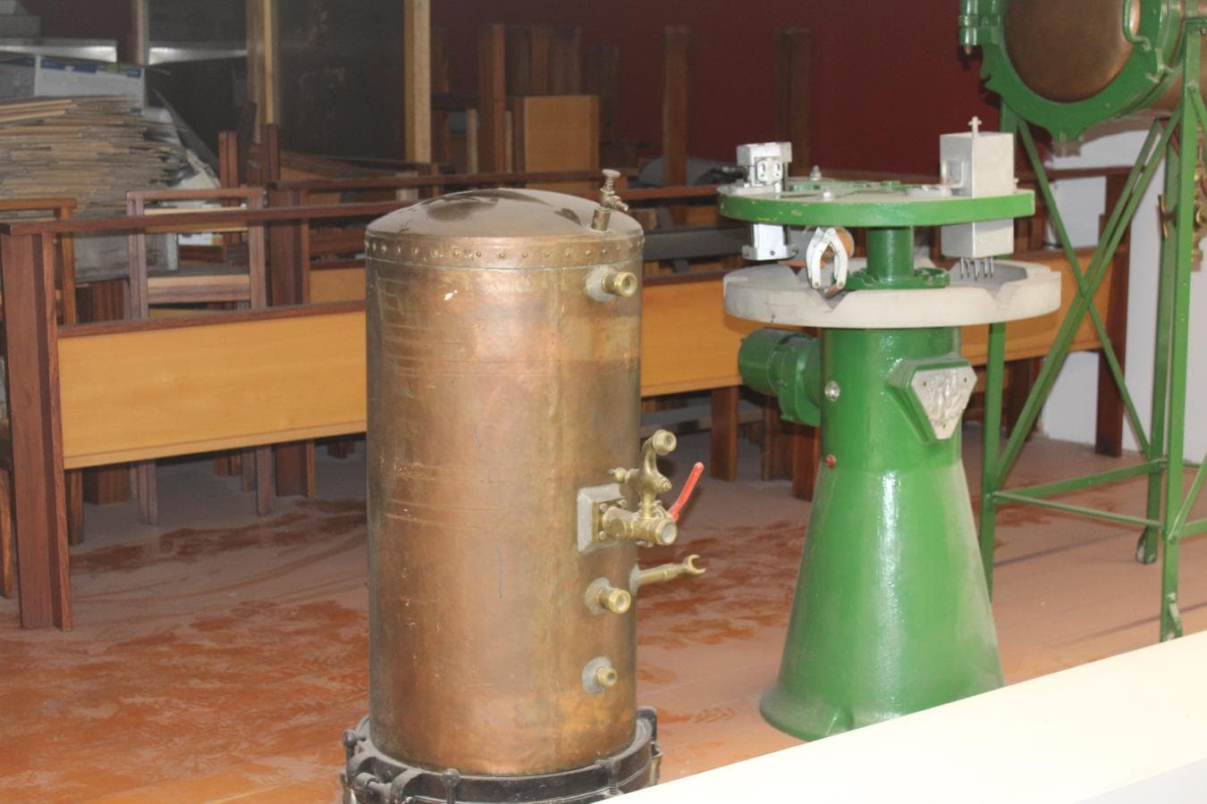 Antiguidades · Equipamentos de Engarrafamento Artesanal — imagem 1