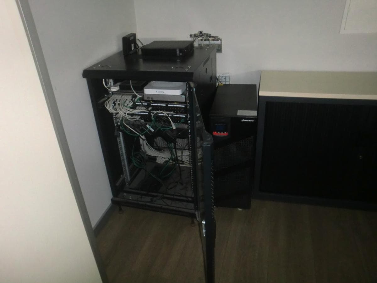 Equipamento de Escritório + Material Informático + Diversos — imagen 5