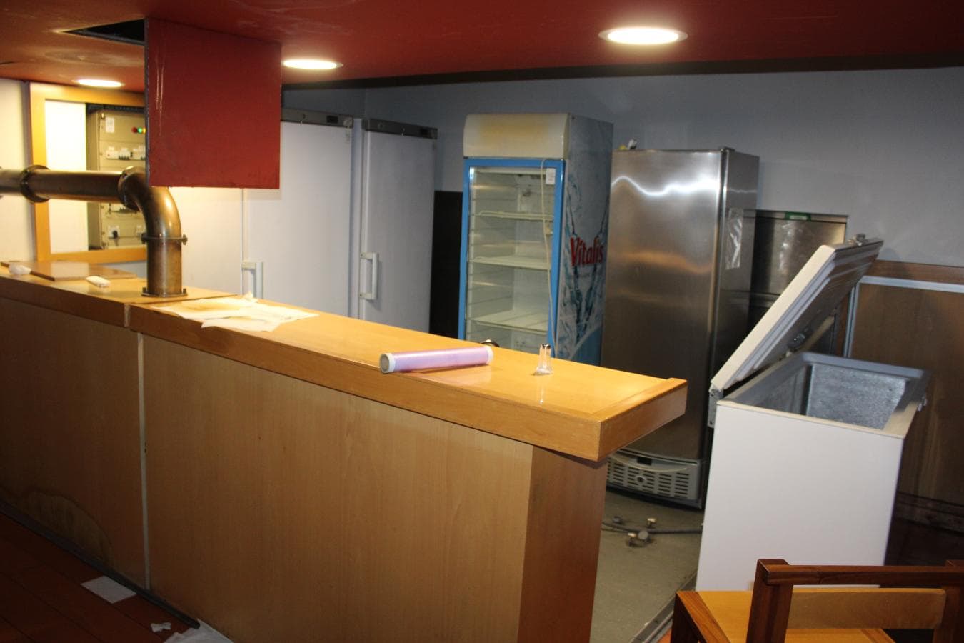 Equipamento de hotelaria + Equipamento de hotelaria + Equipamento de hotelaria + Equipamento de hotelaria + Equipamento de hotelaria + Equipamento de hotelaria + Equipamento de hotelaria · Loures — imagem 27