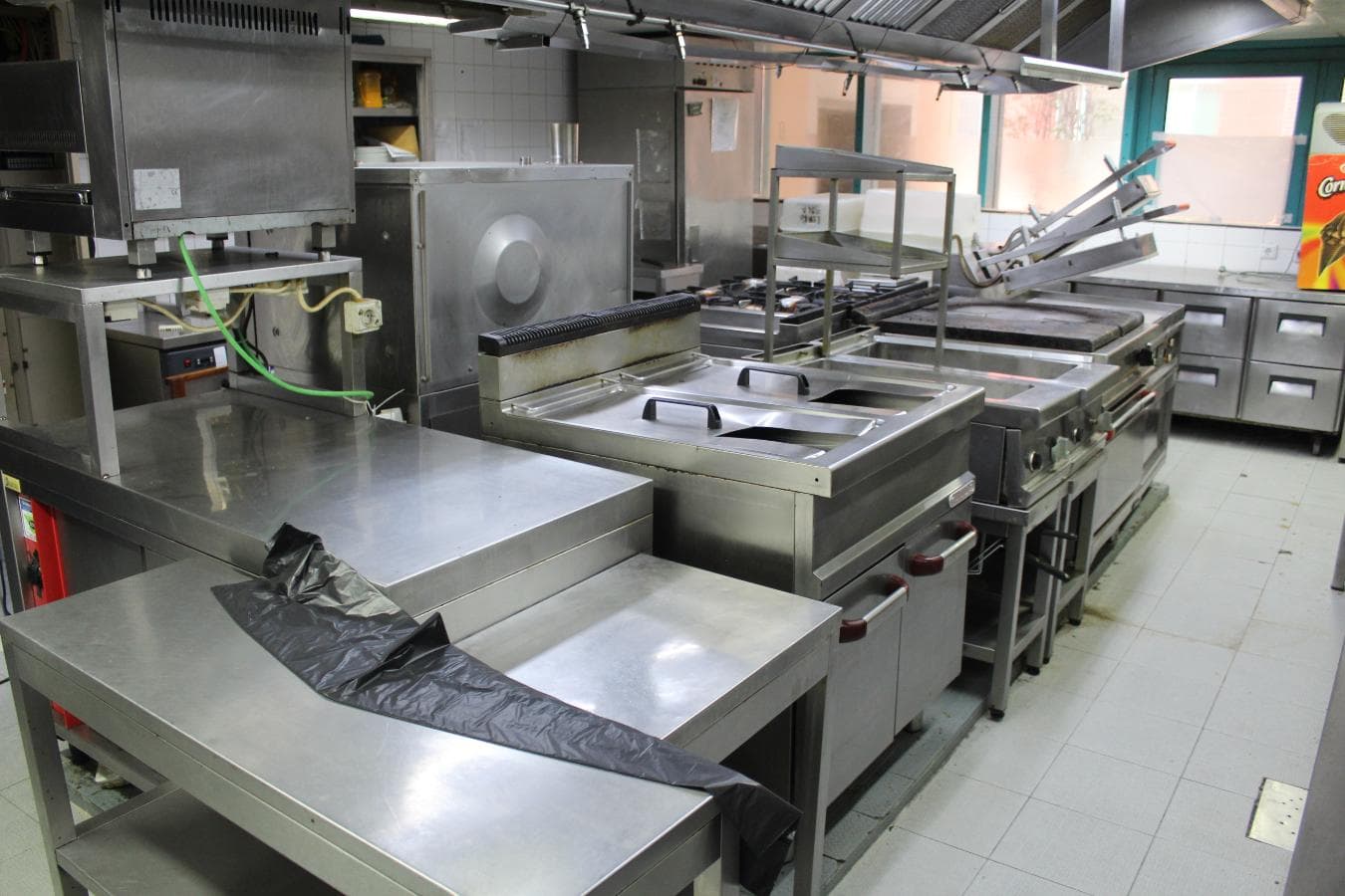 Equipamento de hotelaria + Equipamento de hotelaria + Equipamento de hotelaria + Equipamento de hotelaria + Equipamento de hotelaria + Equipamento de hotelaria + Equipamento de hotelaria · Loures — imagem 4