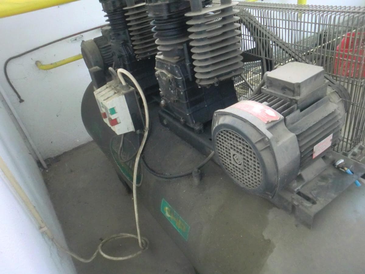 Aparelho de Soldar + Máquina de lavar à pressão + Compressor  + Equipamento Restauração + Diversos — imagen 5