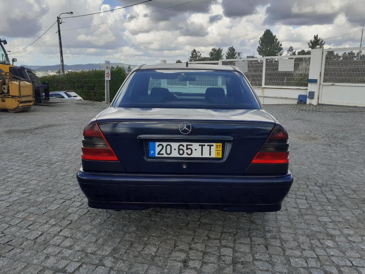 Mercedes-Benz C220 D · Ano 1997 — imagem 5