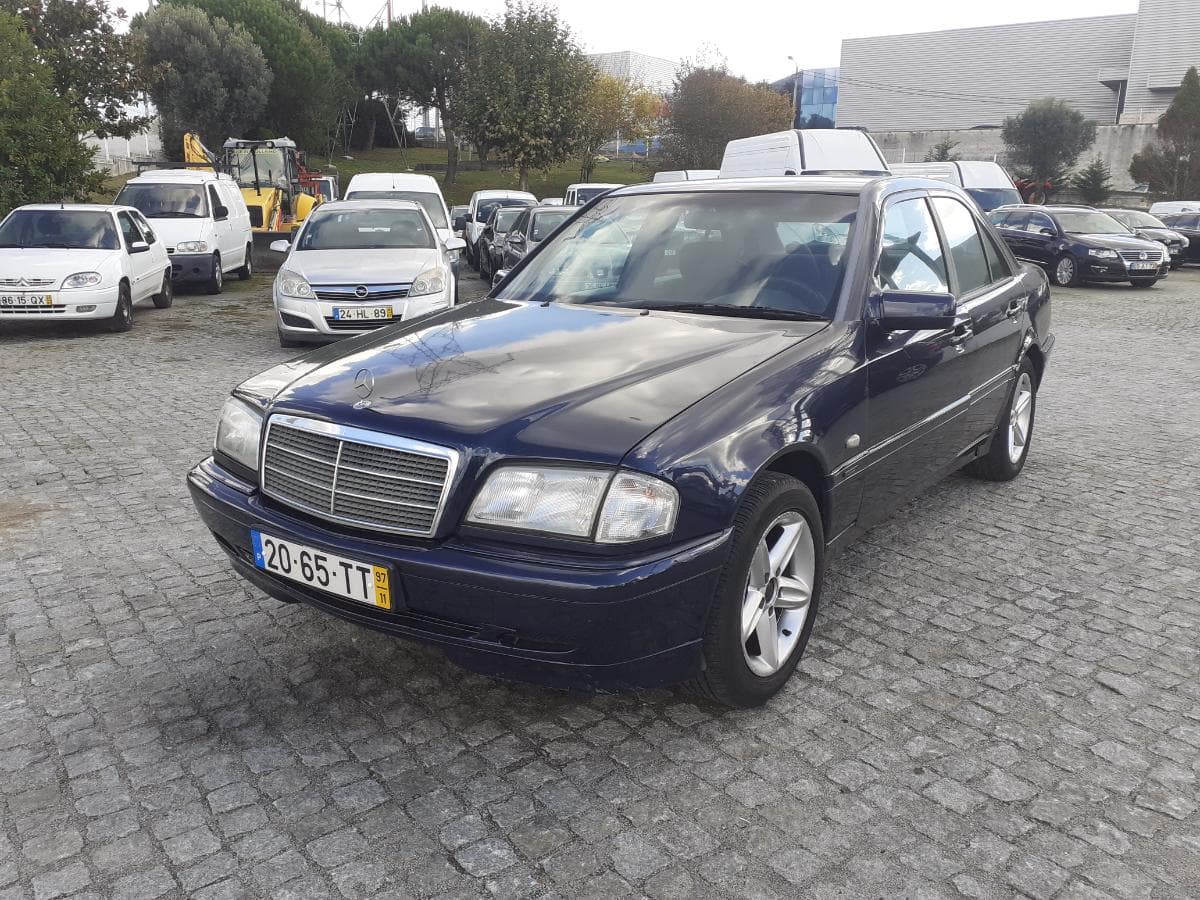 Mercedes-Benz C220 D · Ano 1997 — imagem 3