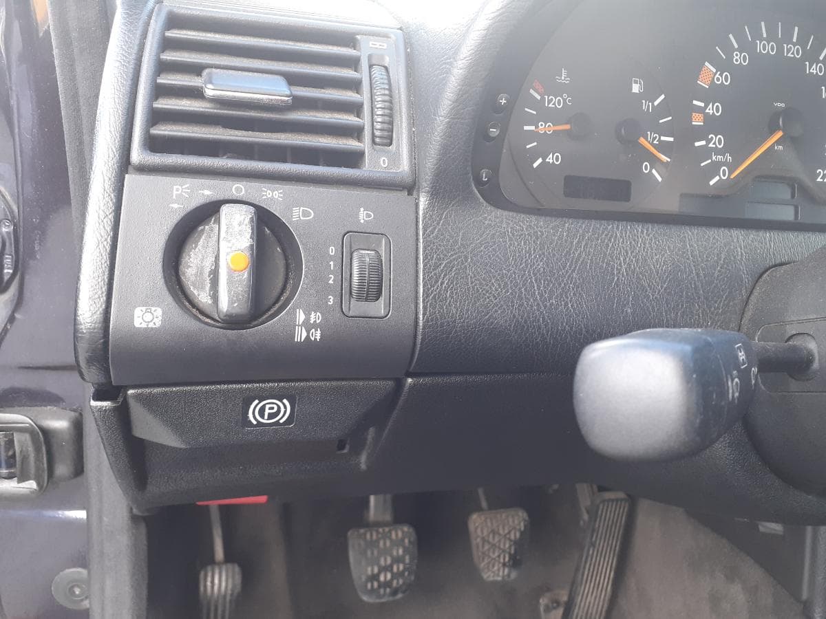 Mercedes-Benz C220 D · Ano 1997 — imagem 20