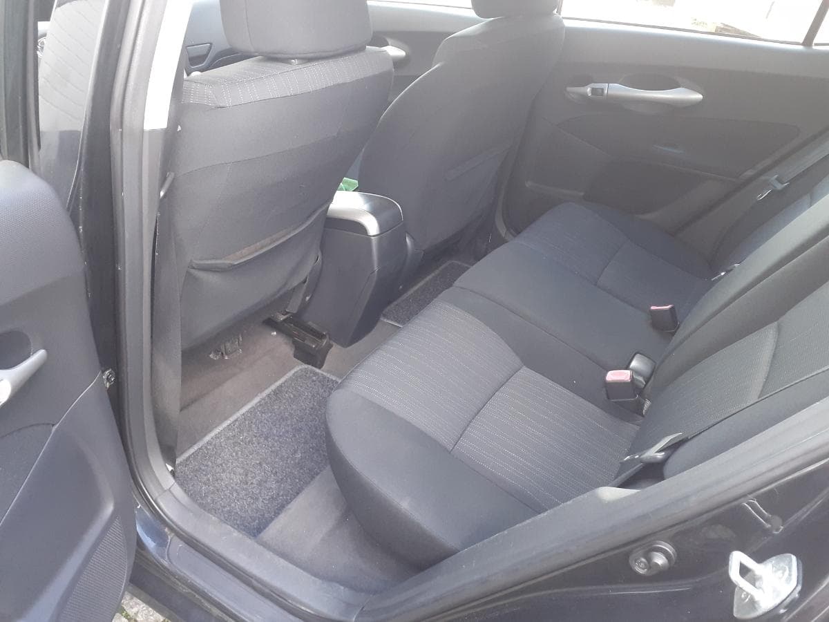 Toyota Auris 1.4 D-4D · Ano 2009 06-HD-34 · — imagem 13